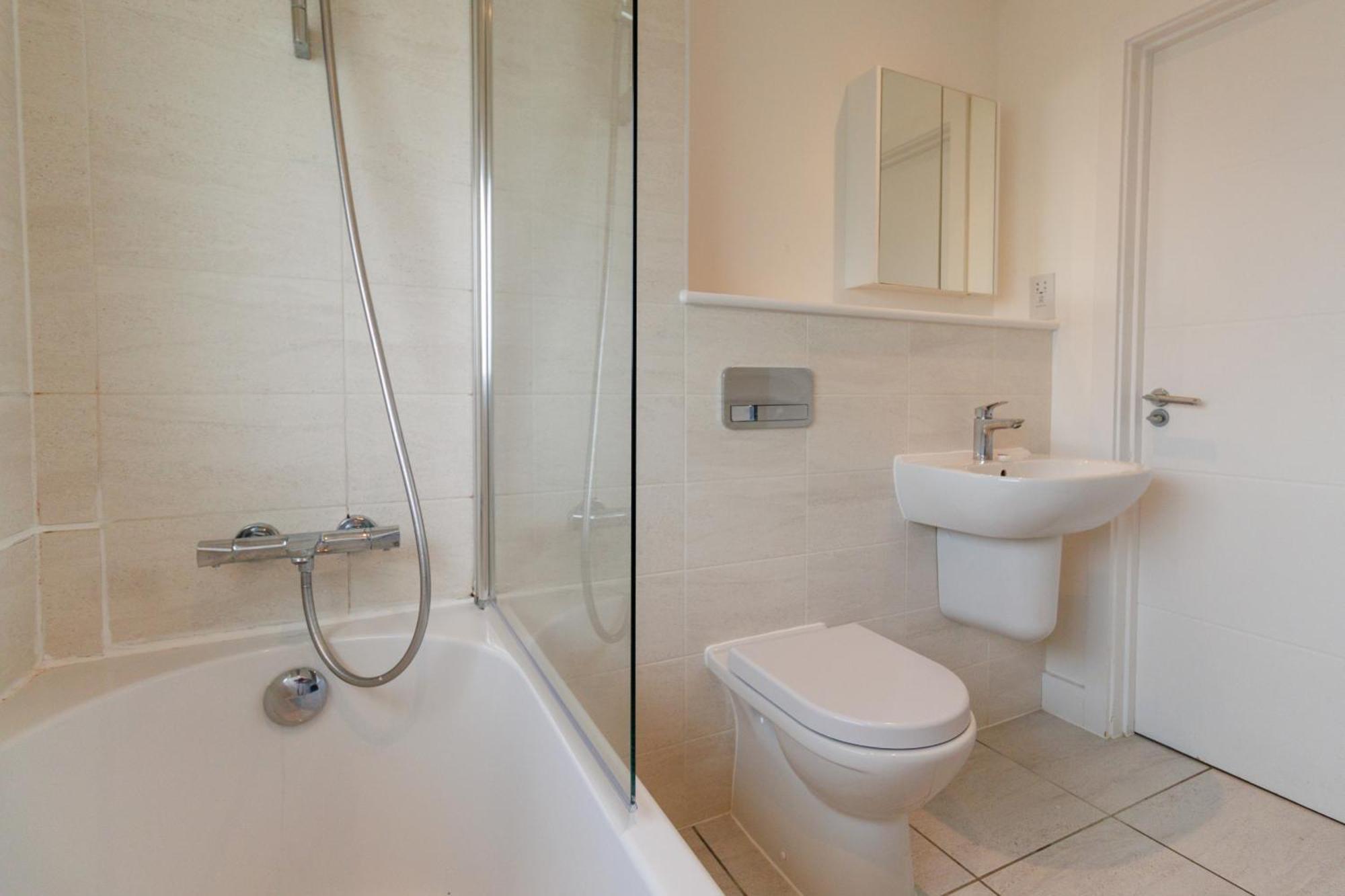 City Centre, Sleeps 7, Stunning Views & Parking, Interconnected Rooms Long Stay Work Contractor Leisure, Diamond Penthouse Cambridge  Bagian luar foto