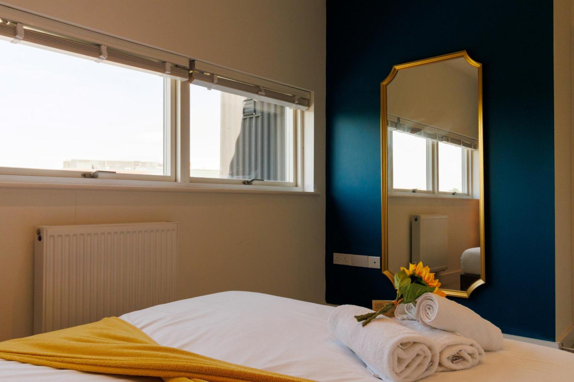 City Centre, Sleeps 7, Stunning Views & Parking, Interconnected Rooms Long Stay Work Contractor Leisure, Diamond Penthouse Cambridge  Bagian luar foto